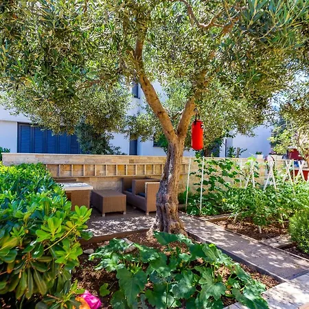 Lanterna Puntamika Apt. Near Beach Zadar Exterior photo