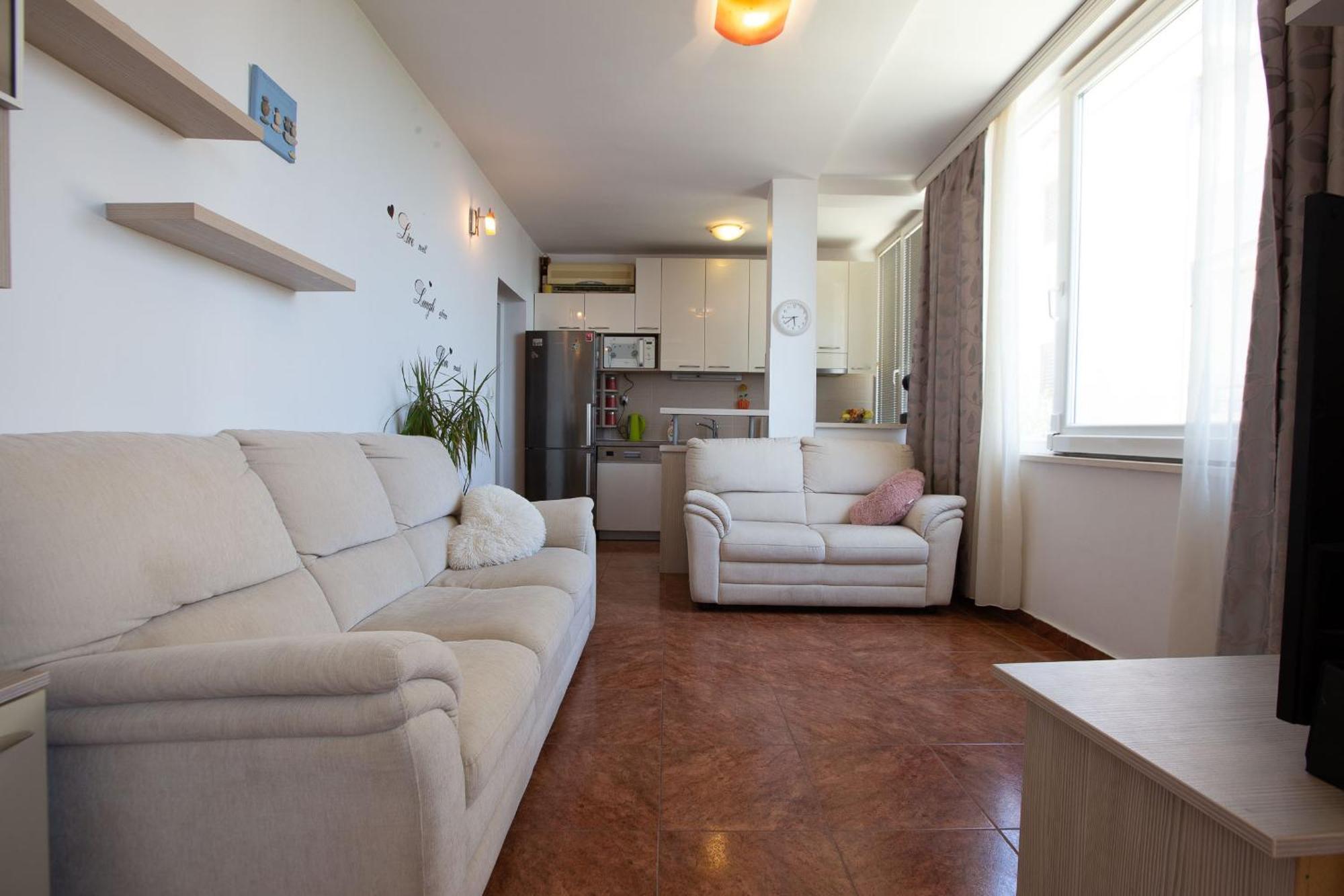 Lanterna Puntamika Apt. Near Apartment *