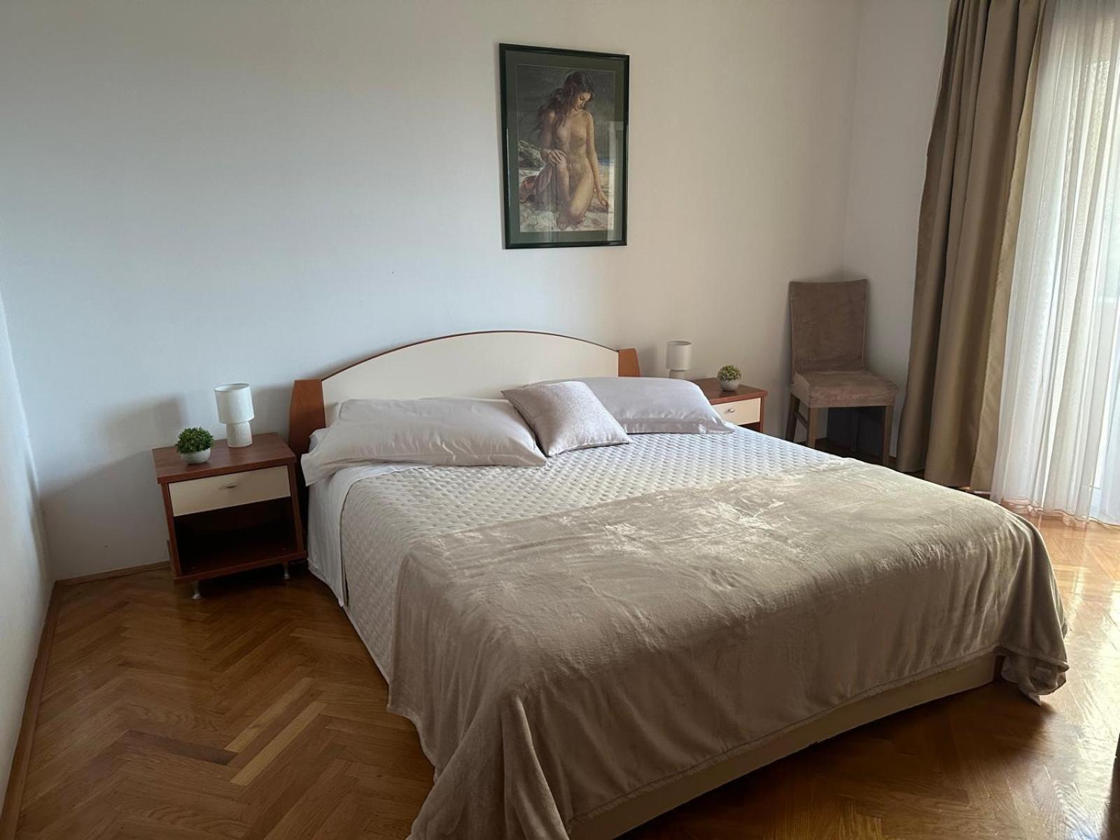 Lanterna Puntamika Apt. Near Apartament *